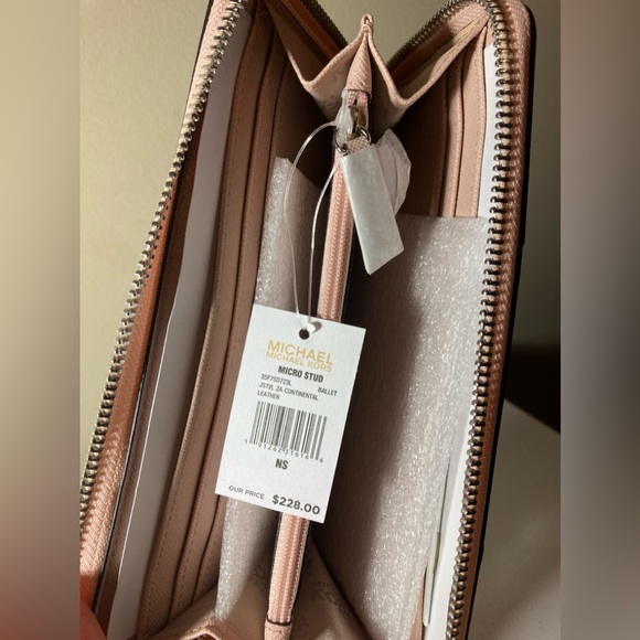 (NEW) Michael Kors Zip Around Continental Micro Stud Wallet Ballet Pink - Picture 5 of 6